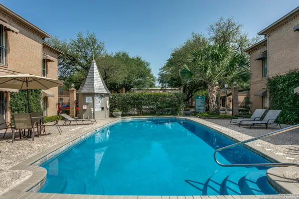 $290,000 | 7711 Broadway, Unit 20B, San Antonio, TX 78209