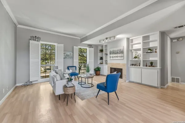 $290,000 | 7711 Broadway, Unit 20B, San Antonio, TX 78209