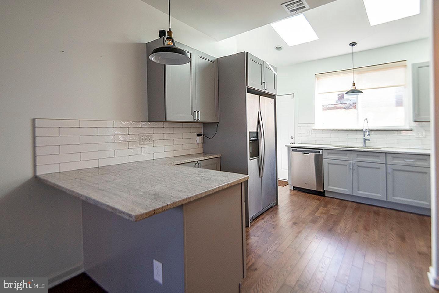 2159 East Gordon Street Philadelphia, PA 19125 - Photo 6 of 15