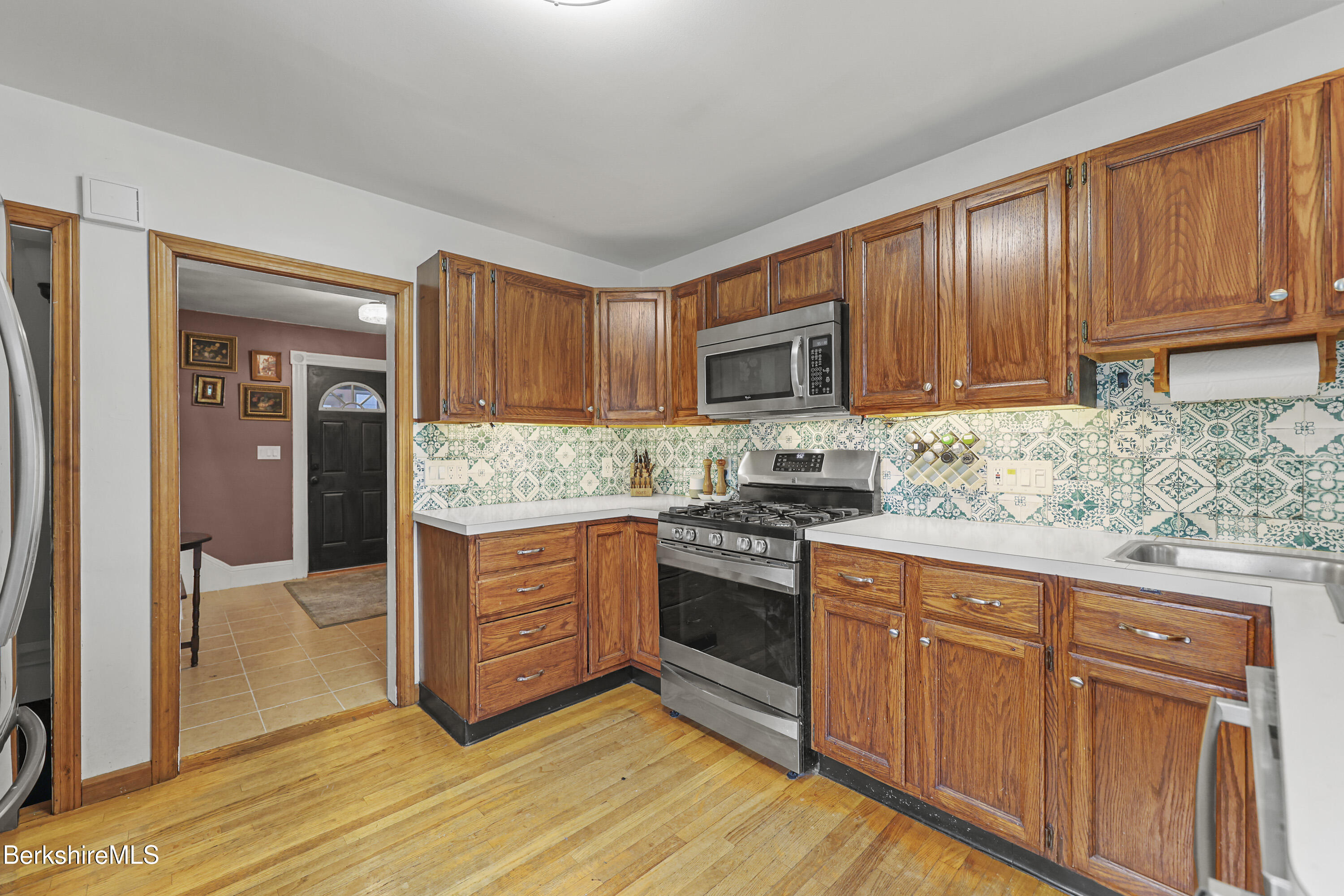 25 Calumet Street Pittsfield, MA 01201 - Photo 18 of 61 Kitchen