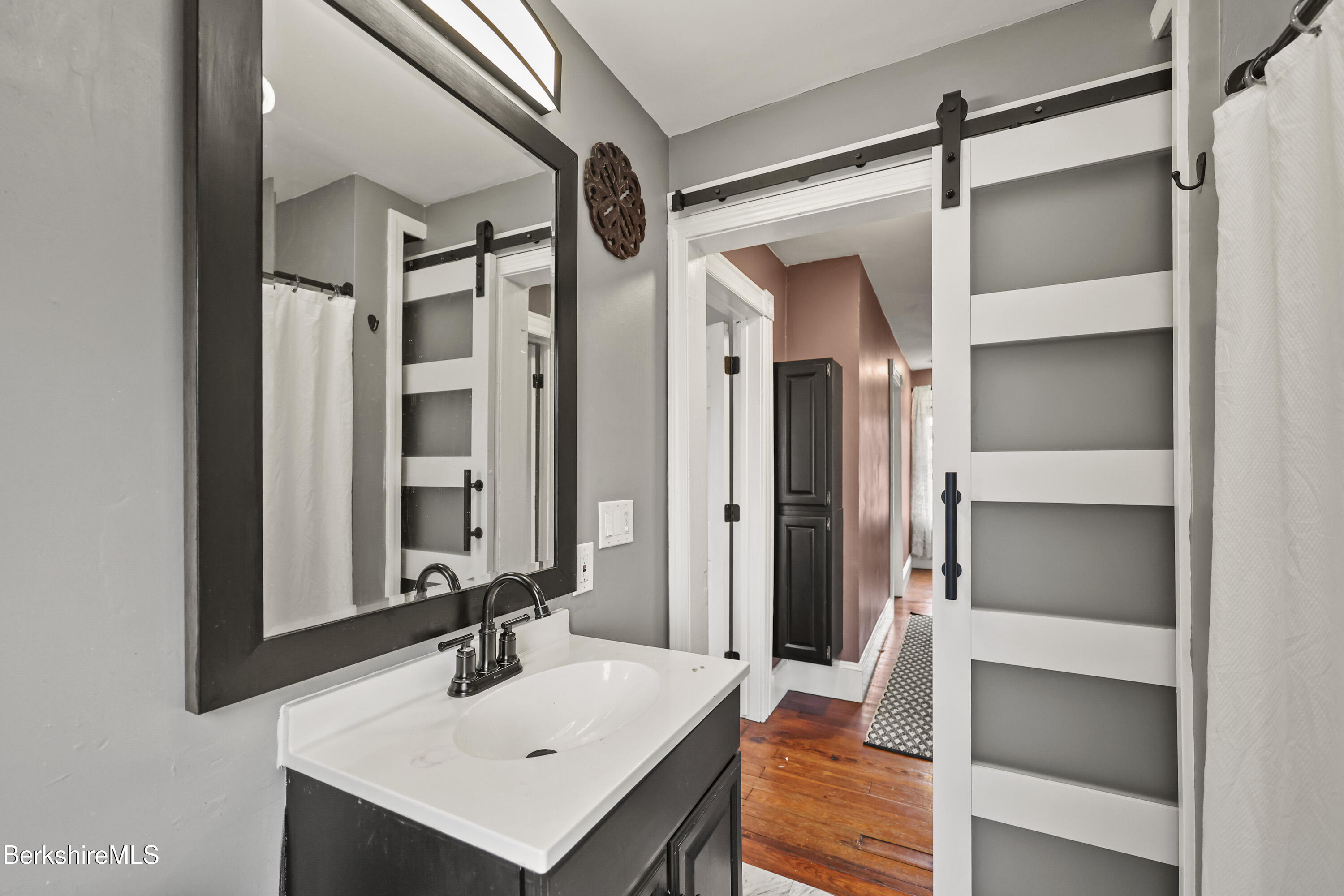 25 Calumet Street Pittsfield, MA 01201 - Photo 37 of 61 Second Floor Bathroom One