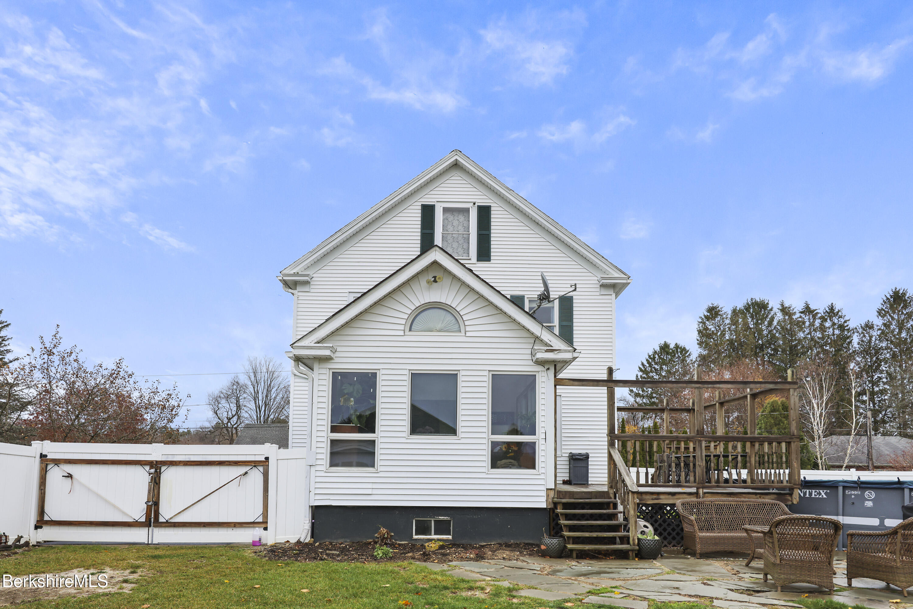 25 Calumet Street Pittsfield, MA 01201 - Photo 43 of 61 Exterior Back