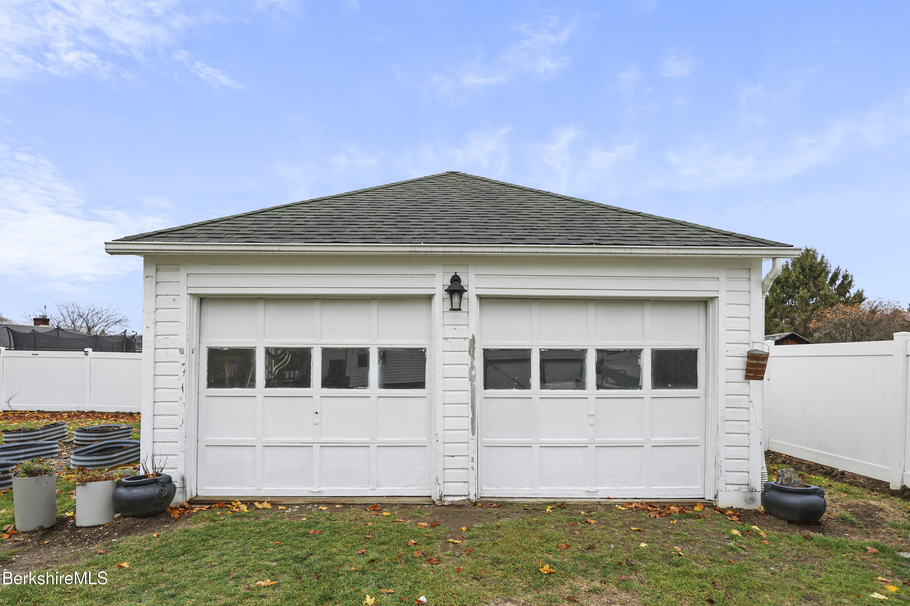 25 Calumet Street Pittsfield, MA 01201 - Photo 52 of 61 Garage