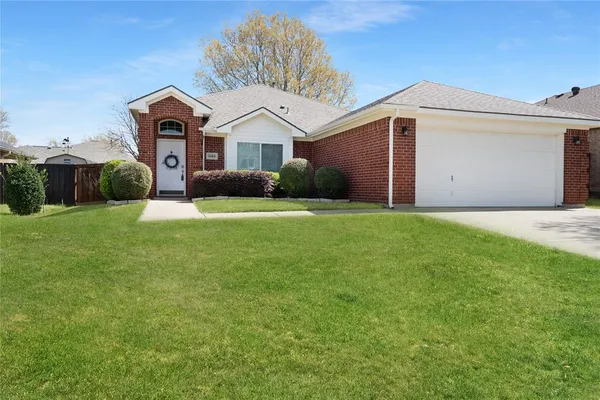 $375,000 | 3102 Topanga Canyon Drive, Corinth, TX 76210
