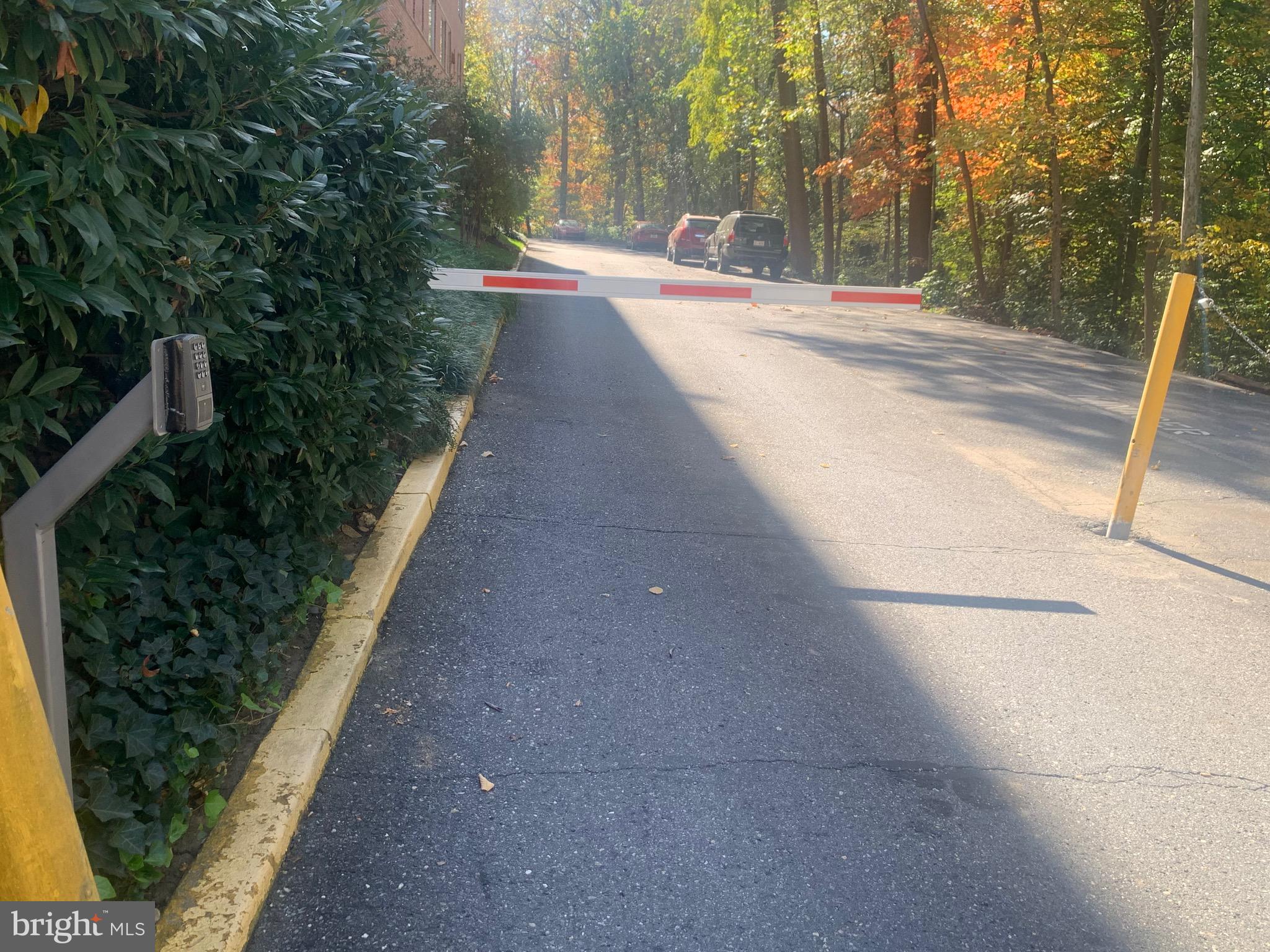 4100 W Street Northwest, Unit 416 Washington, DC 20007 - Photo 25 of 32 a view of a pathway both side of house