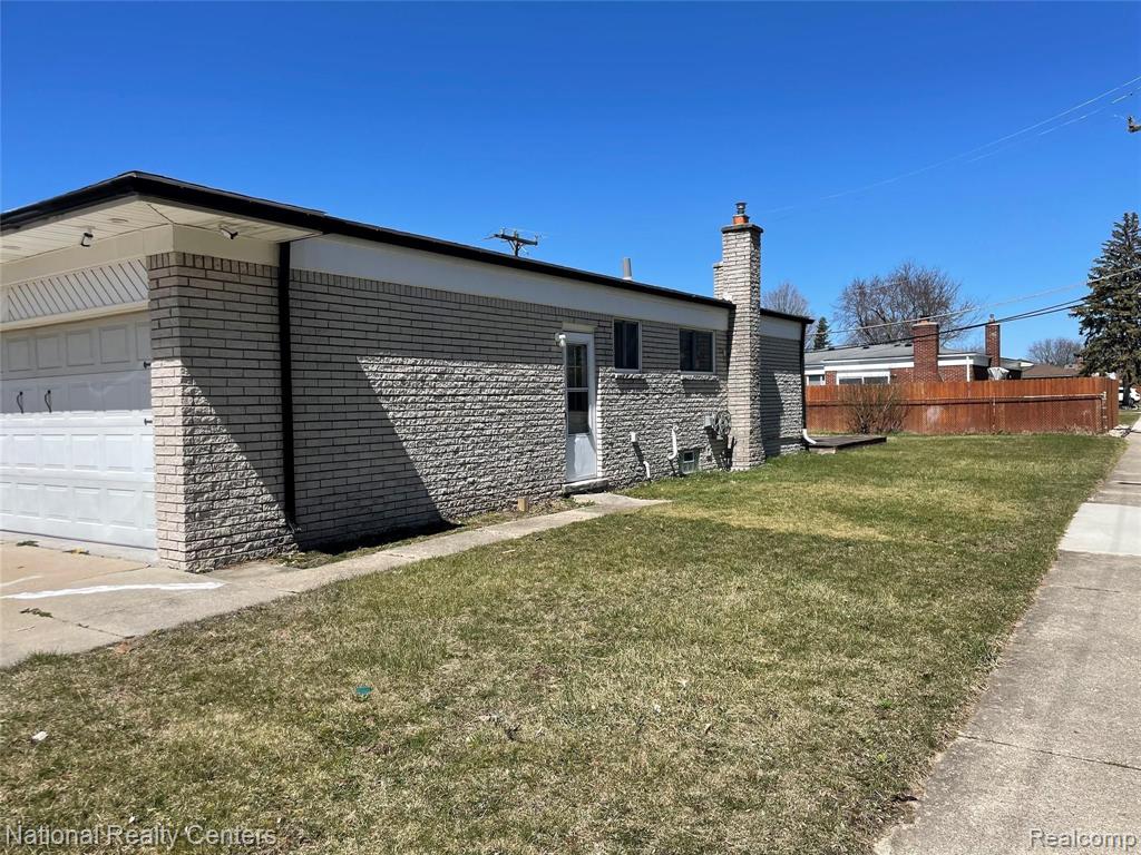 13189 Plumbrook Road Sterling Heights, MI 48312 - Photo 20 of 22