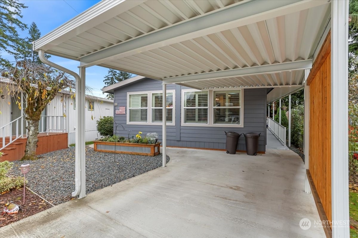 23825 15th Avenue Southeast, Unit 6 Bothell, WA 98021 - Photo 3 of 30