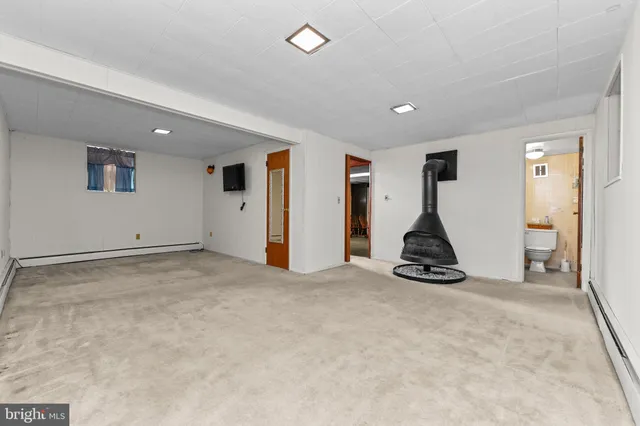 $369,900 | 1021 Brookfield Circle, Quakertown, PA 18951