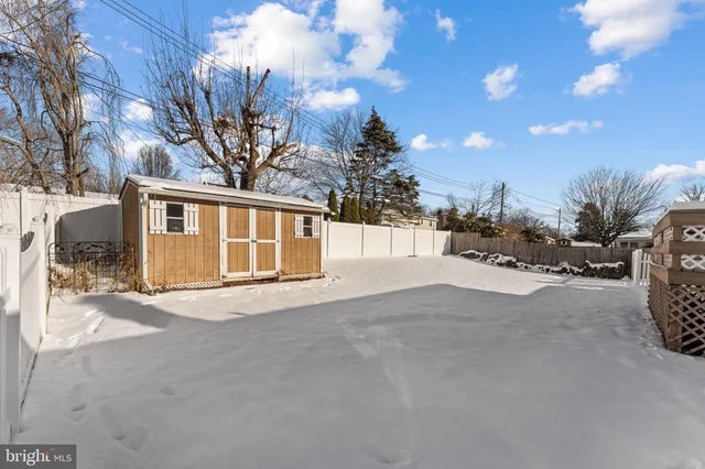 $369,900 | 1021 Brookfield Circle, Quakertown, PA 18951