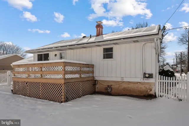 $369,900 | 1021 Brookfield Circle, Quakertown, PA 18951