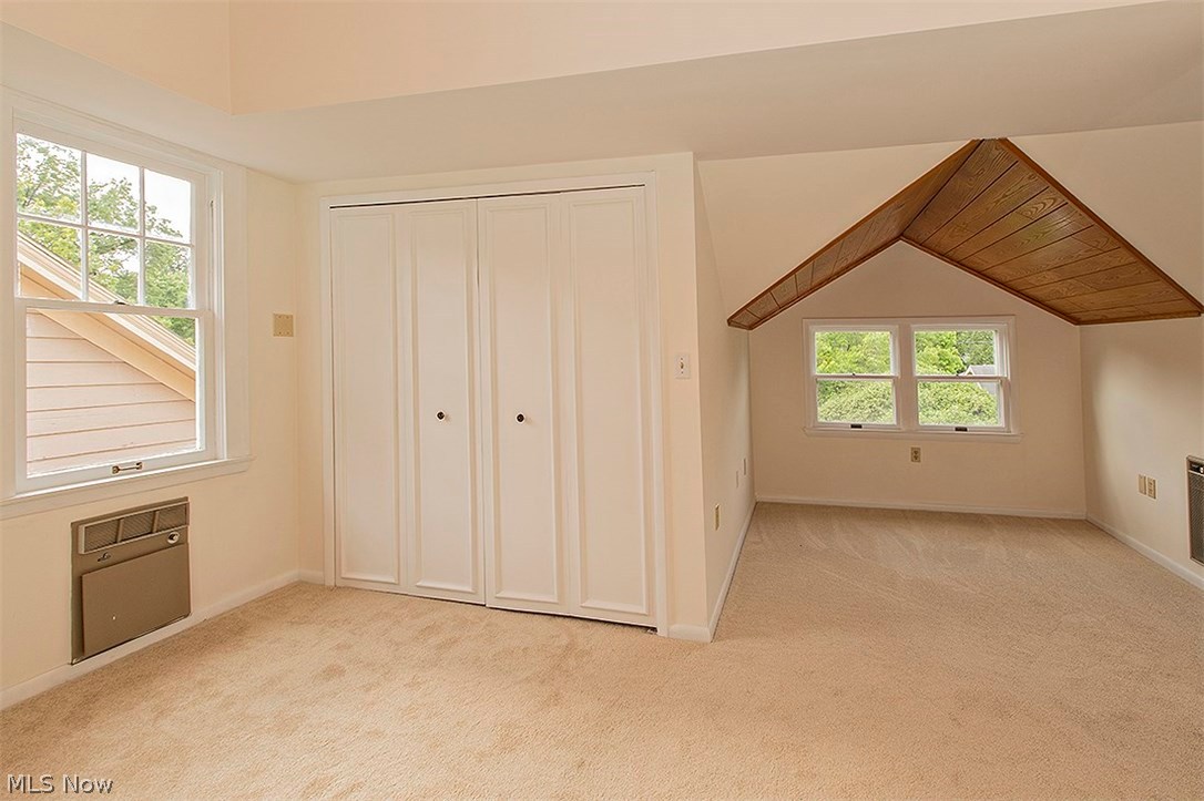 3253 Bradford Road Cleveland, OH 44118 - Photo 21 of 34
