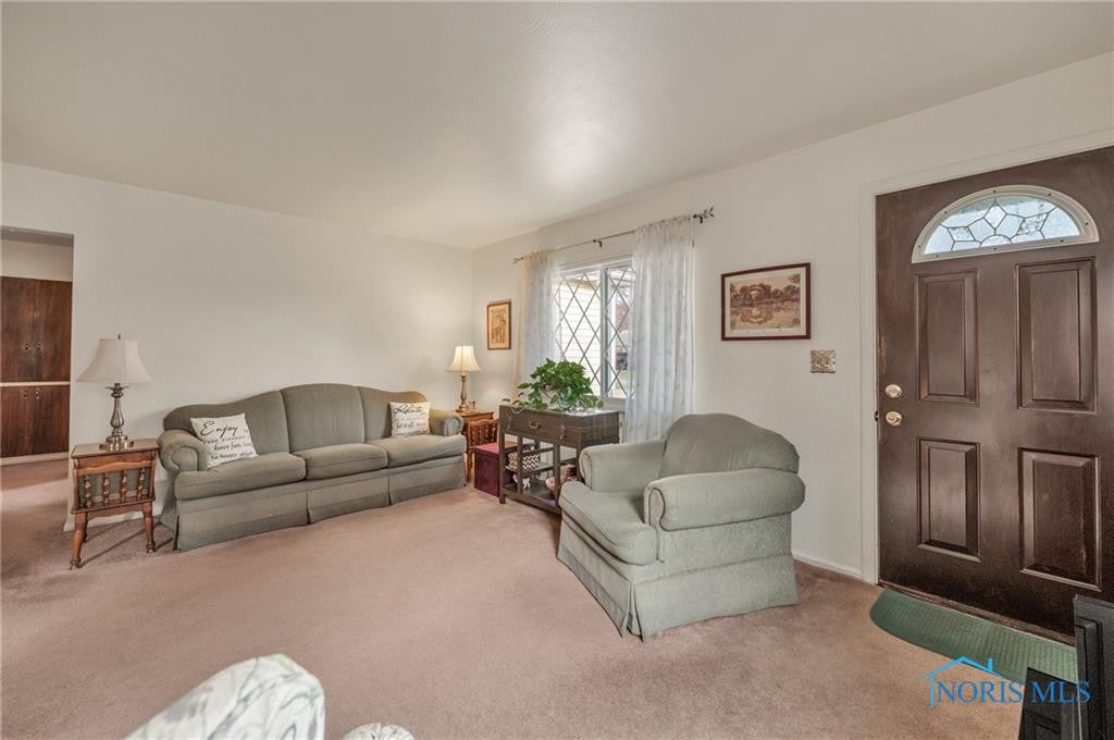 2737 Trimble Road Toledo, OH 43613 - Photo 8 of 27 Gallery Image 8