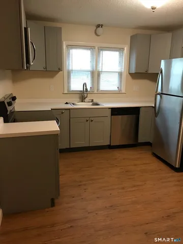 $1,950 | 118 Woodland Street, Bristol, CT 06010