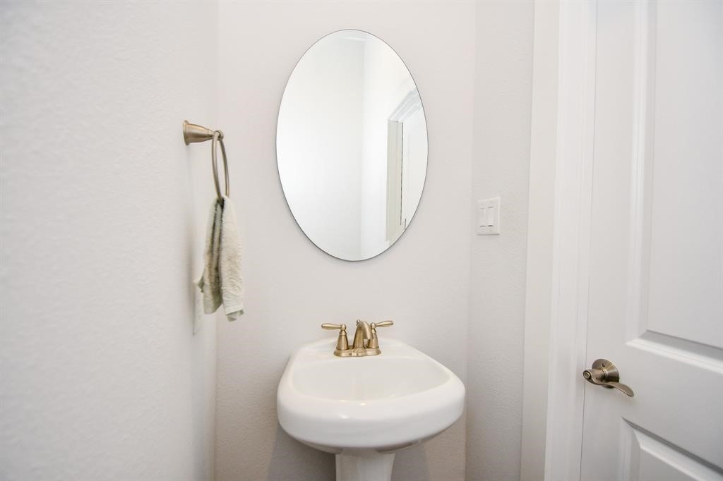 703 Link Road Houston, TX 77009 - Photo 30 of 32