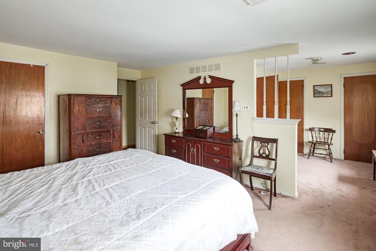 1858 Garth Road Philadelphia, PA 19116 - Photo 22 of 30 Gallery Image 22