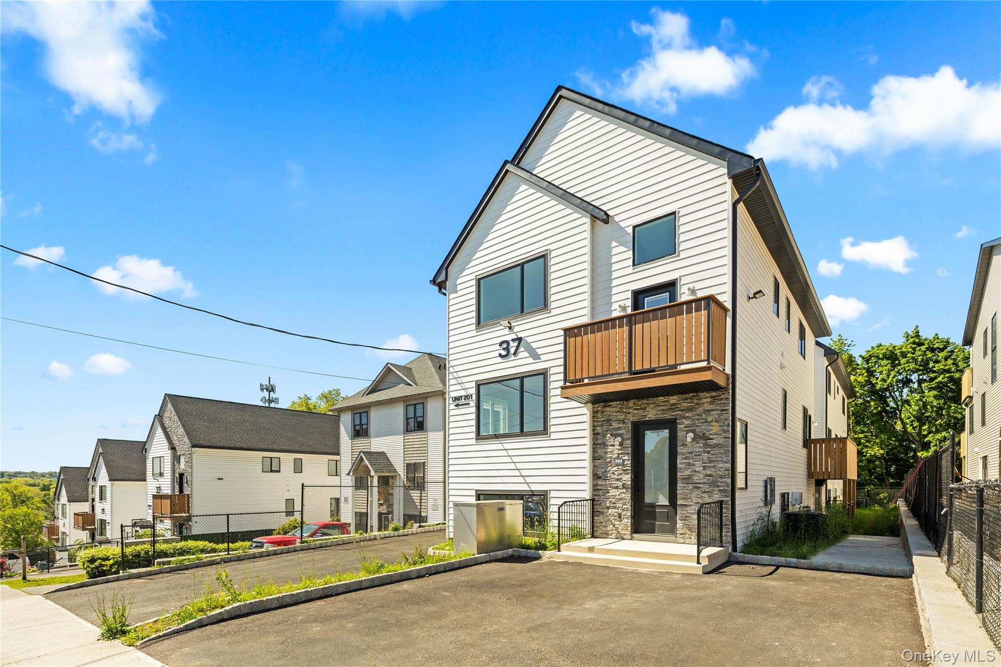 37 Ewing Avenue, Unit 201 Spring Valley, NY 10977 - Photo 2 of 40