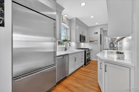 $599,900 | 1659 Dearborn Drive, St. Louis, MO 63122