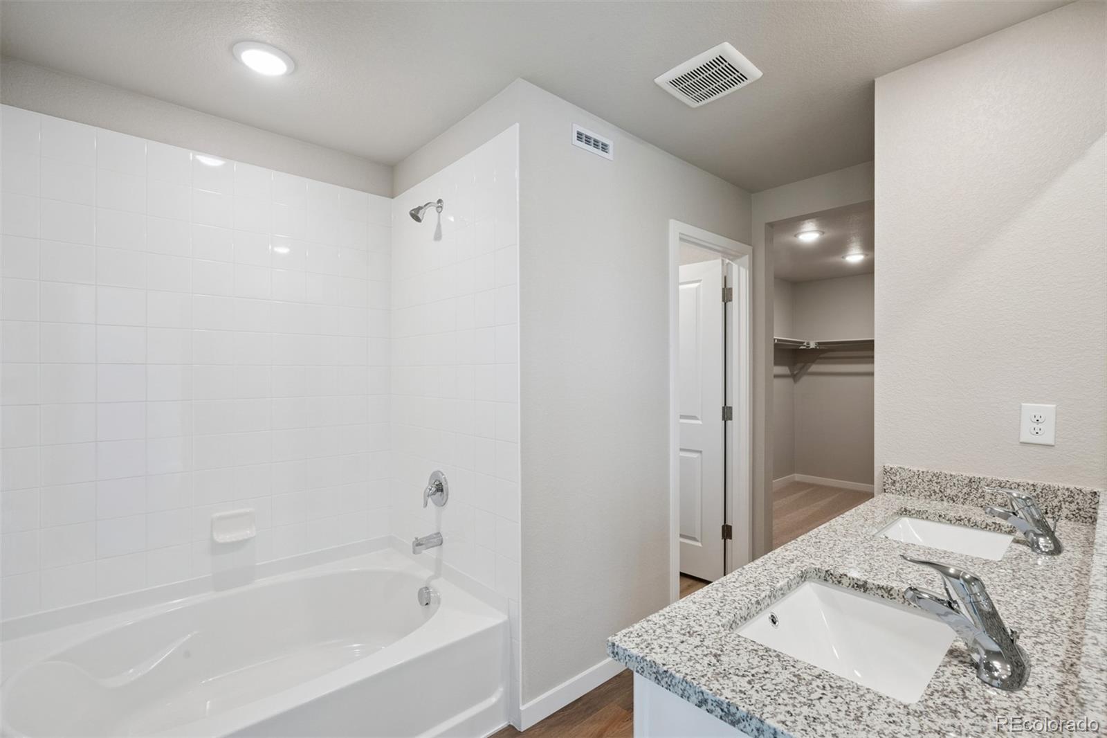 922 Montbello Avenue Fort Lupton, CO 80621 - Photo 13 of 40