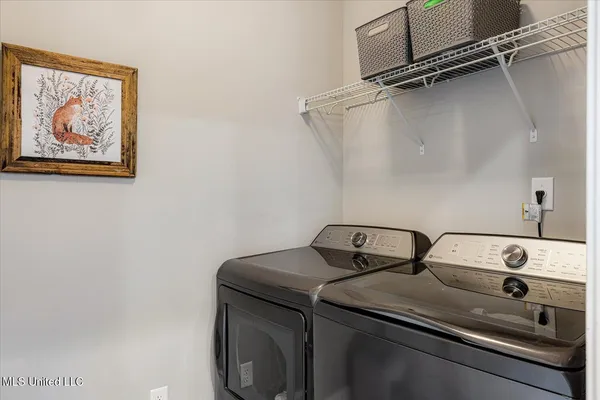 $335,000 | 552 Benton Drive, Nesbit, MS 38651