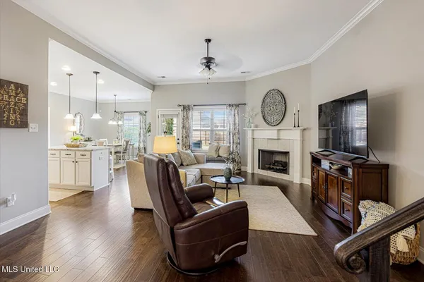 $335,000 | 552 Benton Drive, Nesbit, MS 38651