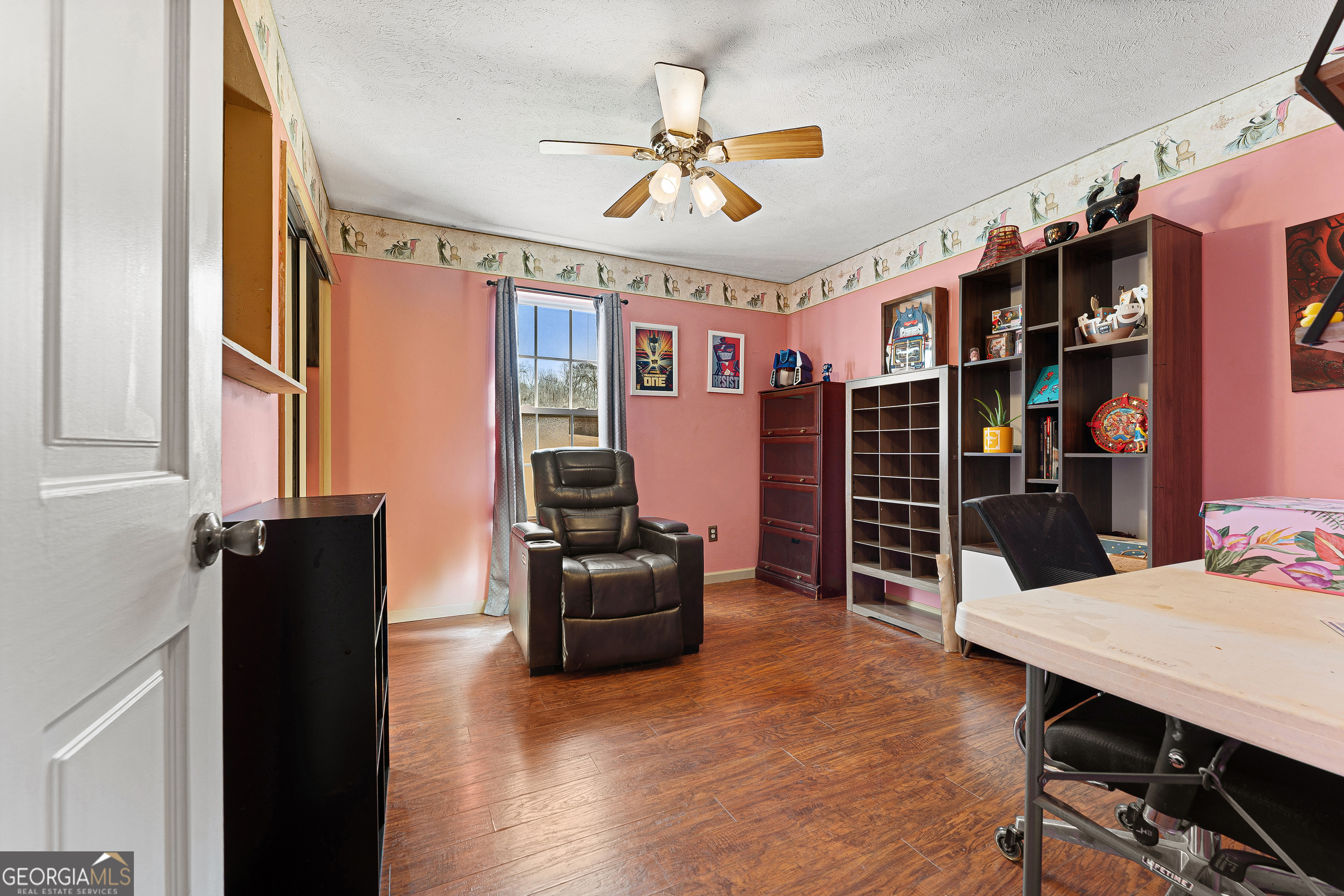 281 Cherokee Drive Fair Play, SC 29643 - Photo 17 of 29 a view of a livingroom with furniture and wooden floor