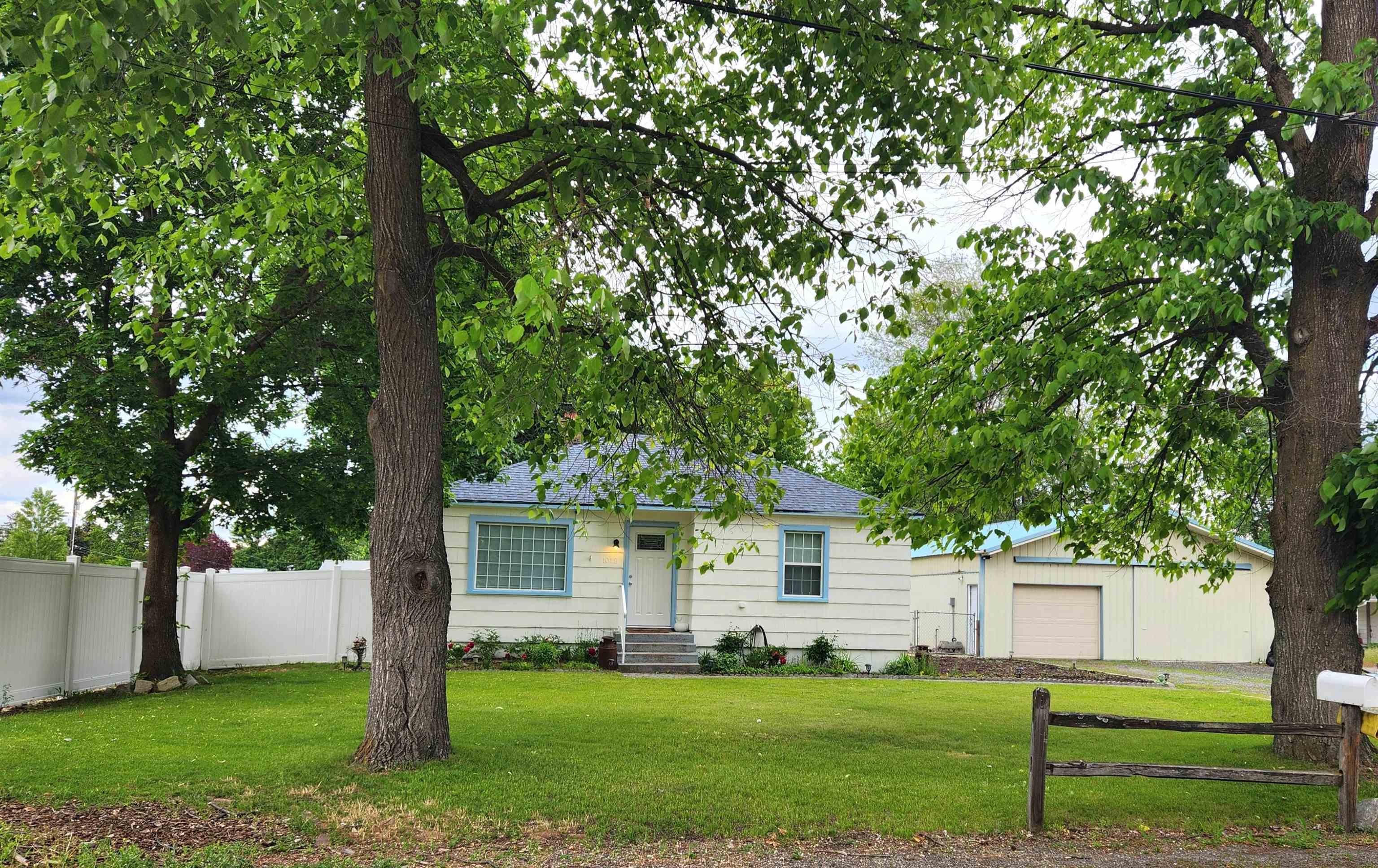 1012 North Vercler Road Spokane Valley, WA 99216 - Photo 1 of 36 Gallery Image 1