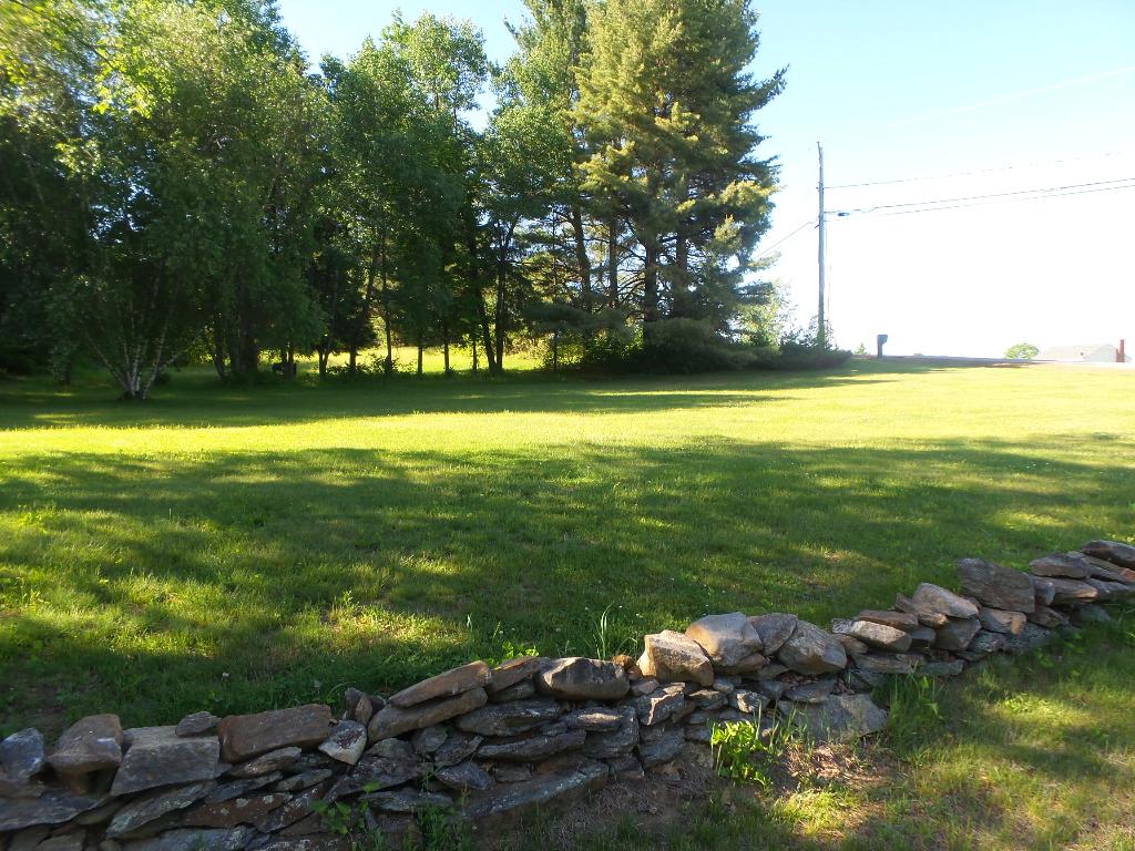 370 Calef Hill Road Tilton, NH 03276 - Photo 4 of 23