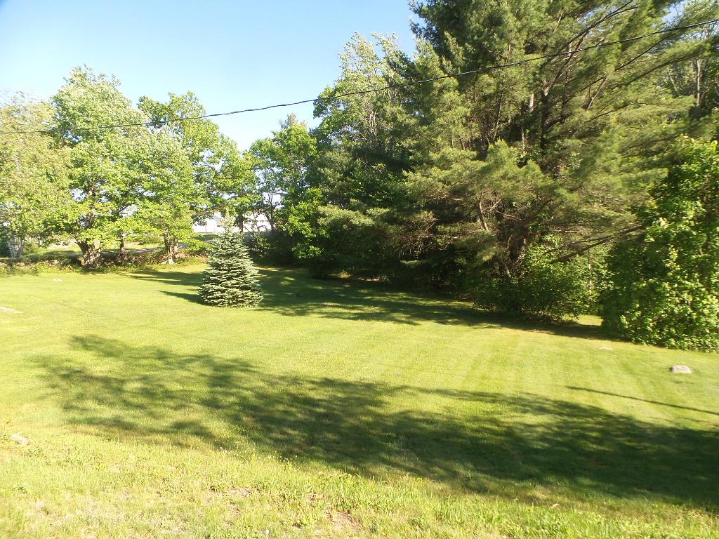 370 Calef Hill Road Tilton, NH 03276 - Photo 5 of 23