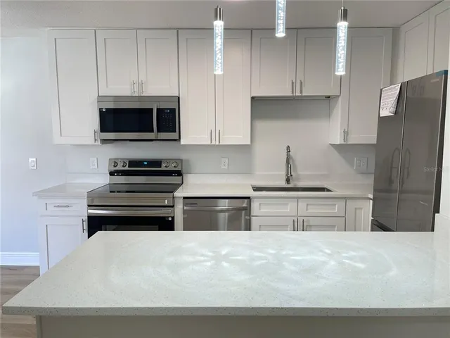 $245,000 | 5395 Vineland Road, Unit S, Orlando, FL 32811