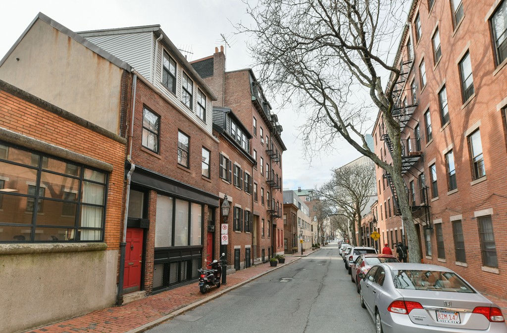 10 Winchester Street, Unit 3 Boston, MA 02116 - Photo 9 of 10
