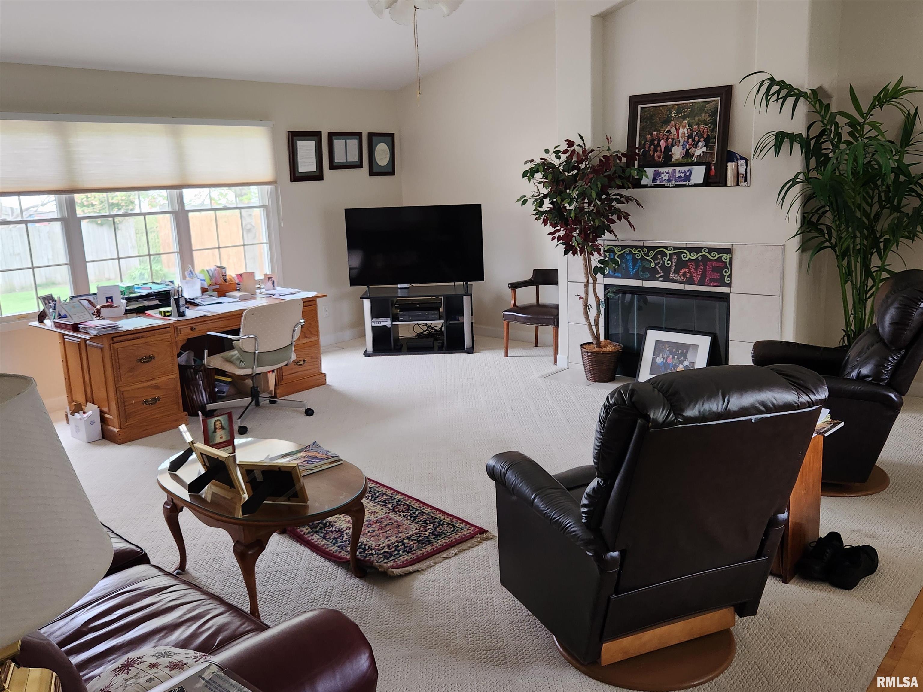 5216 Turnstone Road Springfield, IL 62711 - Photo 3 of 12