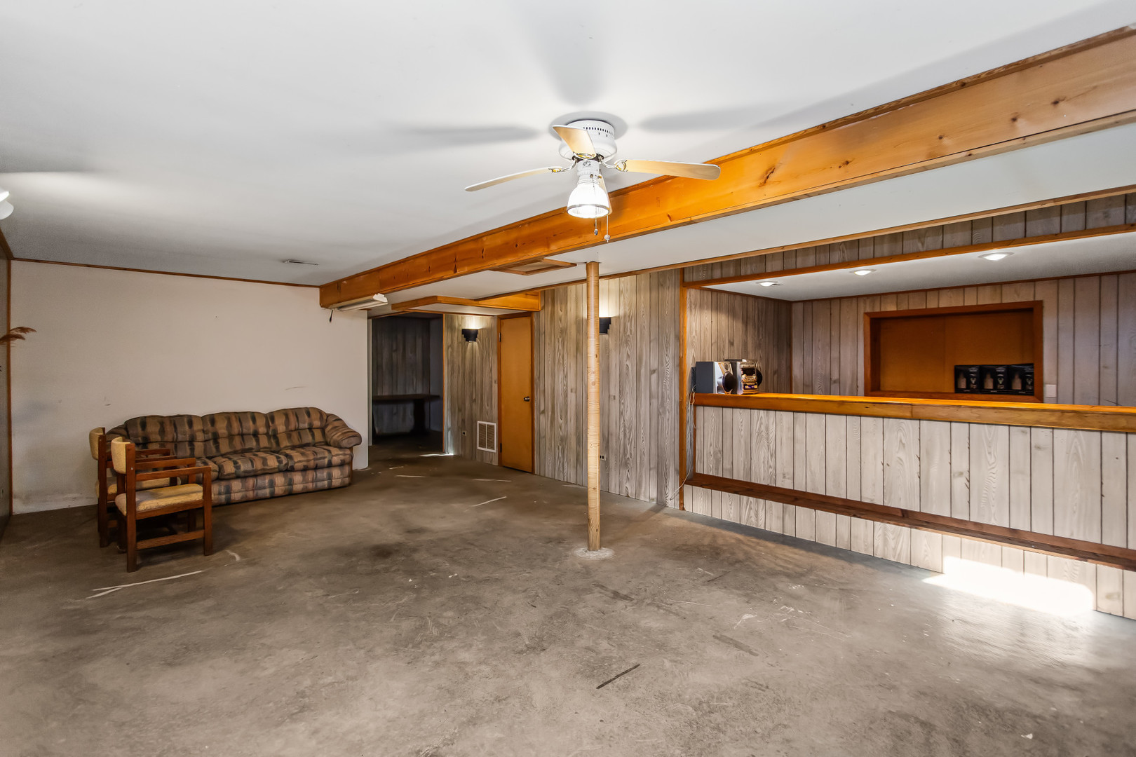 134 Virginia Court Streamwood, IL 60107 - Photo 17 of 25 a view of a livingroom with furniture and staircase