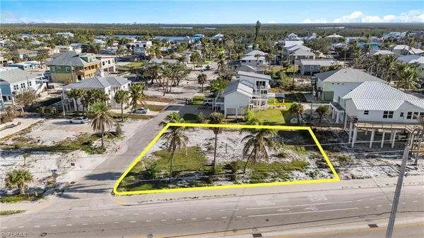 $1,175,000 | 3909 Estero Boulevard, Fort Myers Beach, FL 33931