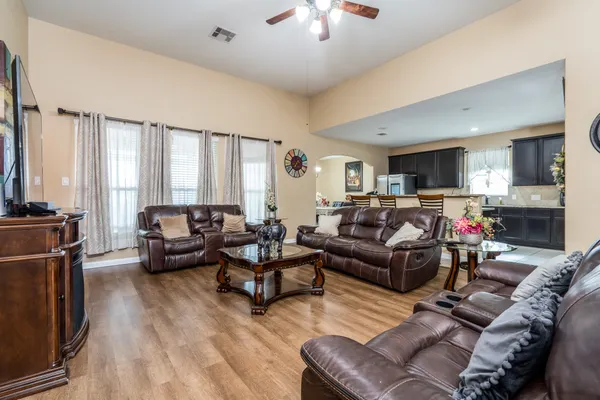 $2,800 | 18879 Atascosa Trail, Magnolia, TX 77355