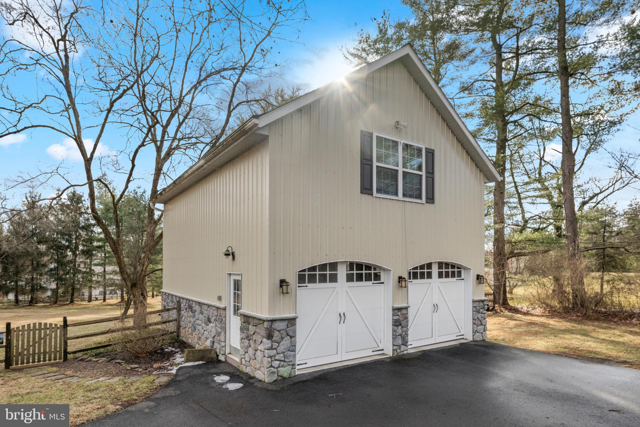 6760 Chapel Road New Hope, PA 18938 - Photo 9 of 54 Second floor office