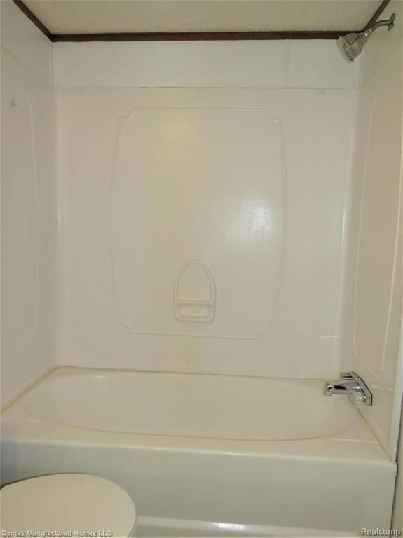 370 Rustic Lane Belleville, MI 48111 - Photo 24 of 29