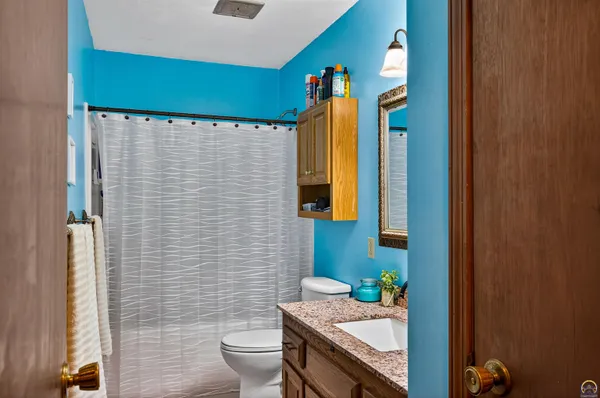 $264,900 | 712 Colorado Avenue, Holton, KS 66436