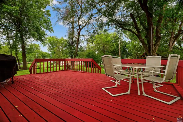 $264,900 | 712 Colorado Avenue, Holton, KS 66436