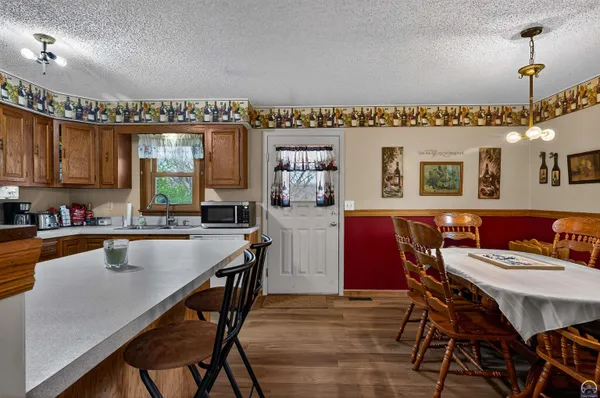 $264,900 | 712 Colorado Avenue, Holton, KS 66436