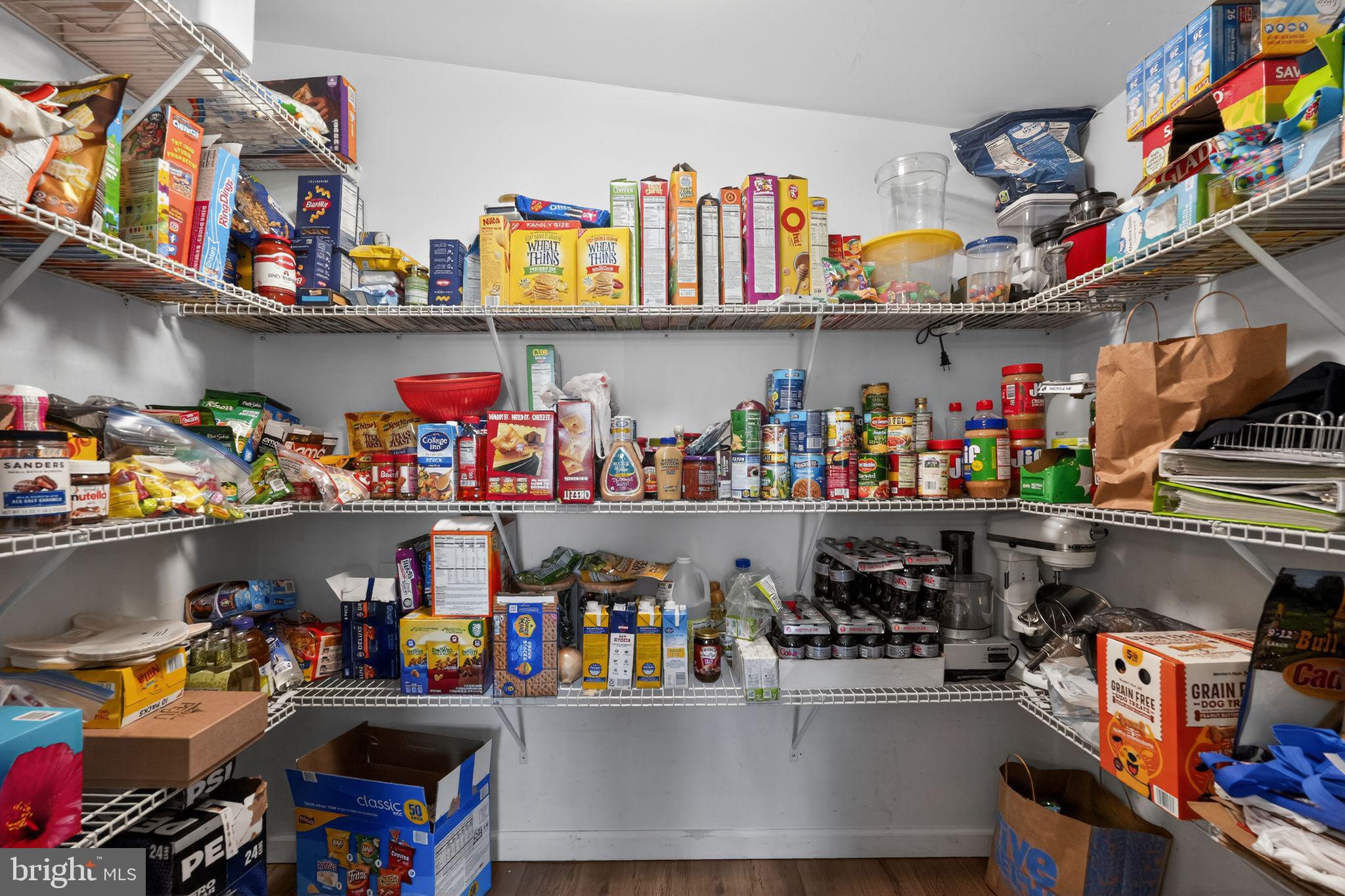 871 Roberts Road Bensalem, PA 19020 - Photo 18 of 48