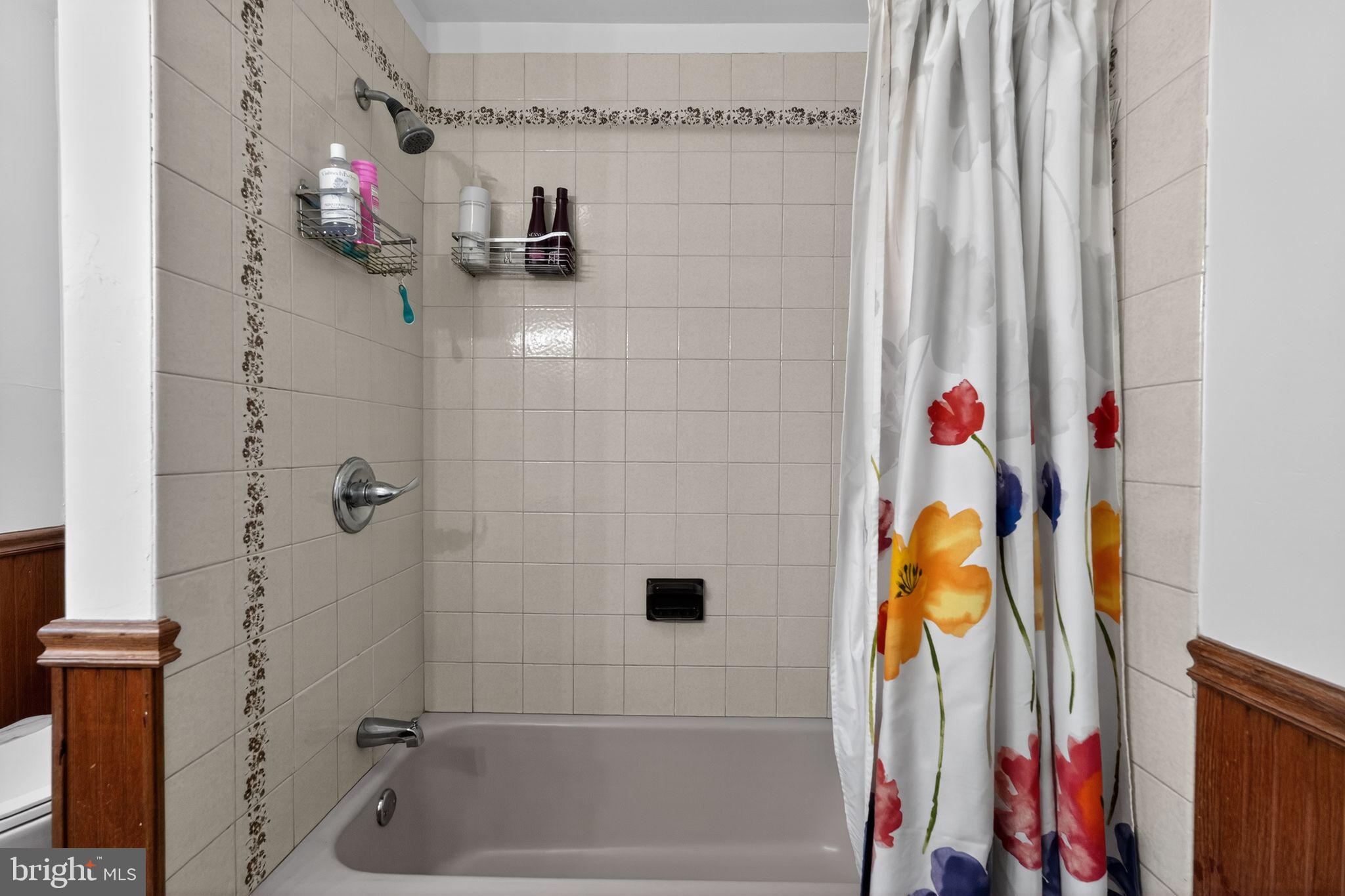 871 Roberts Road Bensalem, PA 19020 - Photo 32 of 48