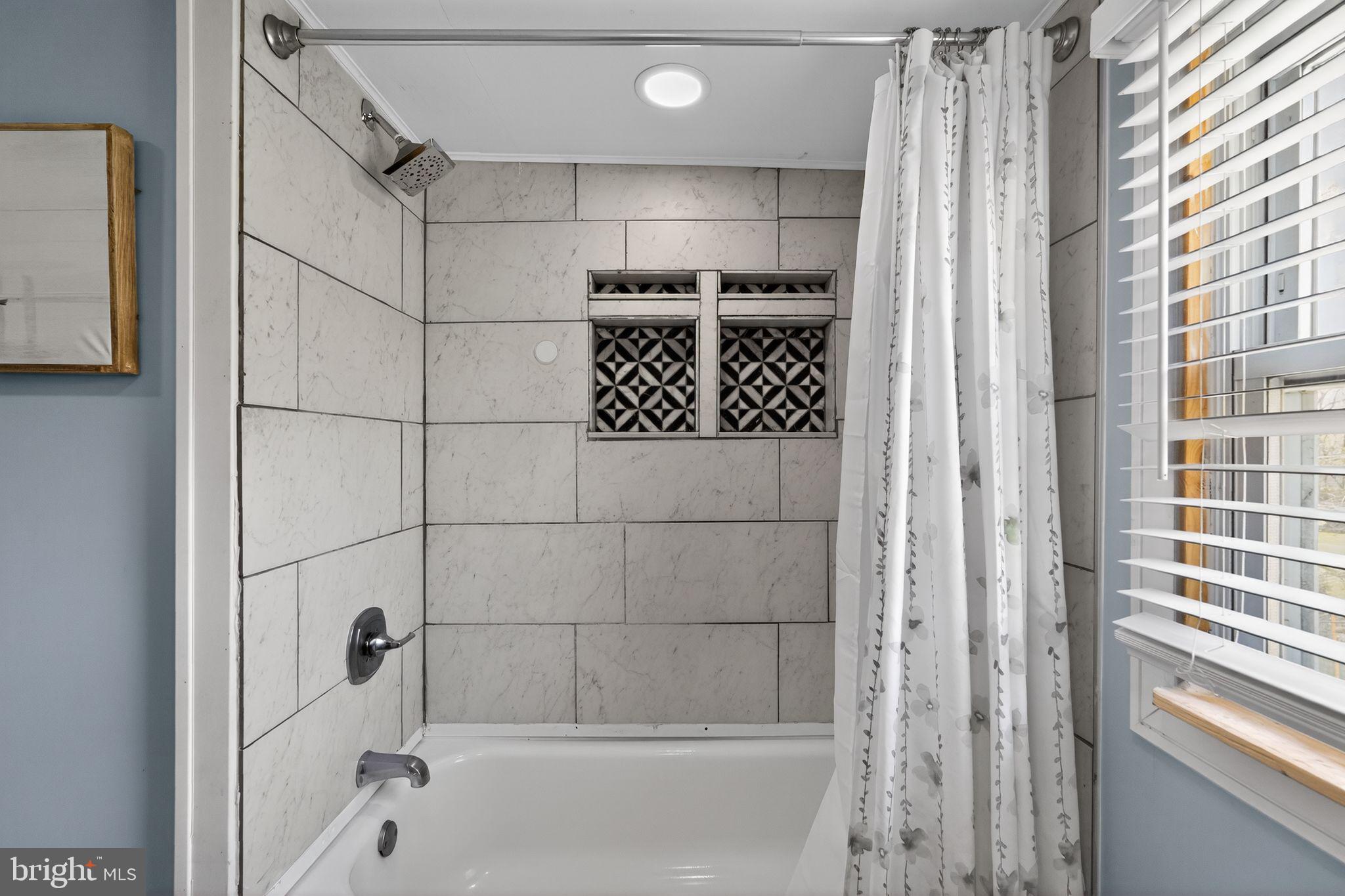 871 Roberts Road Bensalem, PA 19020 - Photo 39 of 48