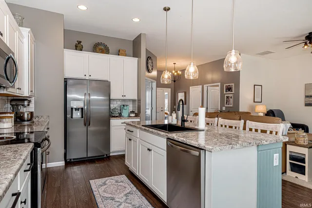 $364,900 | 10940 Fenton Cove, Roanoke, IN 46783