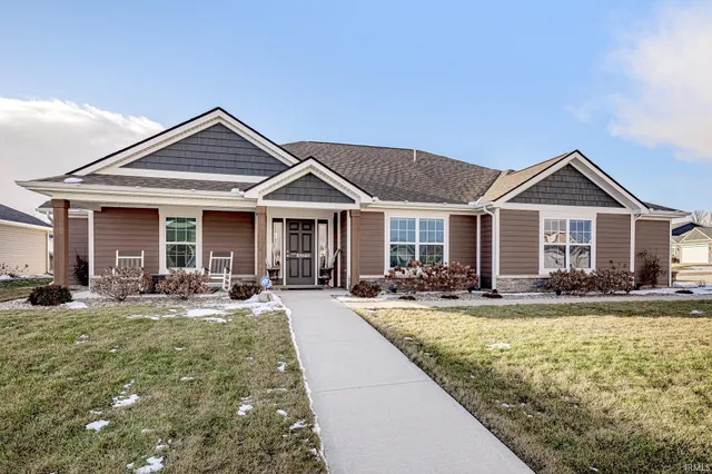$364,900 | 10940 Fenton Cove, Roanoke, IN 46783
