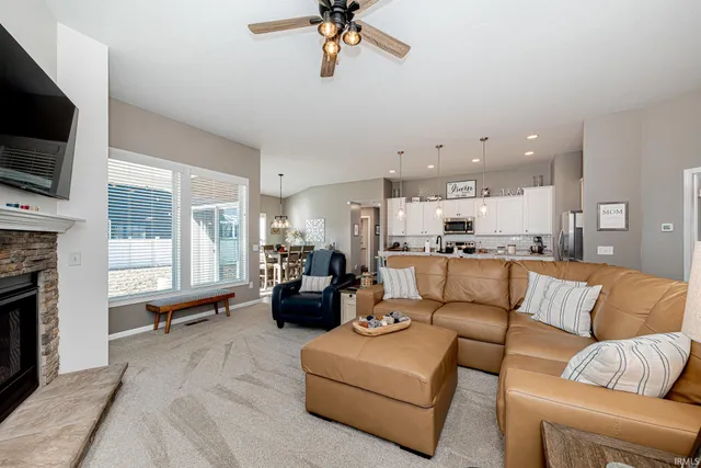 $364,900 | 10940 Fenton Cove, Roanoke, IN 46783