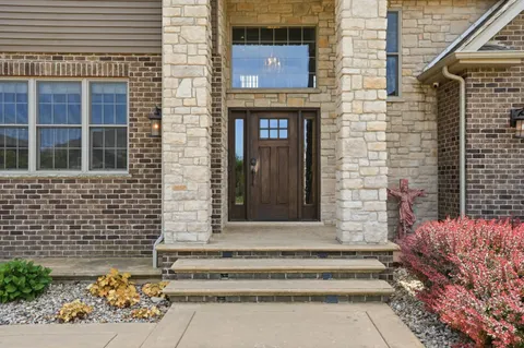 $1,025,000 | 863 Sylvia Lane, Crown Point, IN 46307