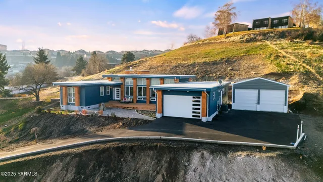 a view of house with outdoor space