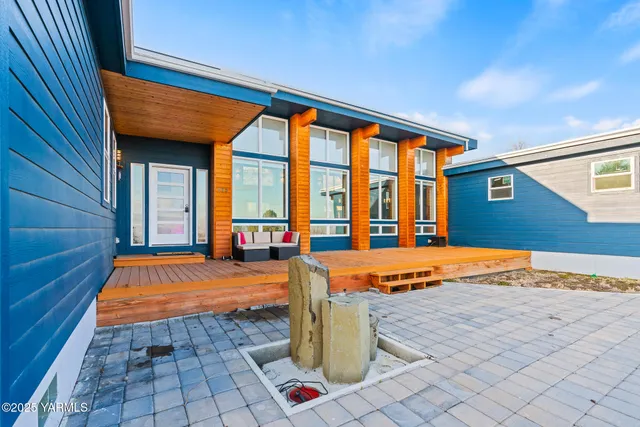 a outdoor space view with a sitting space