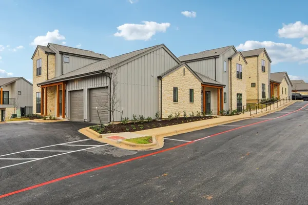 $1,654 | 1601-703 Mustang Drive, Marble Falls, TX 78654