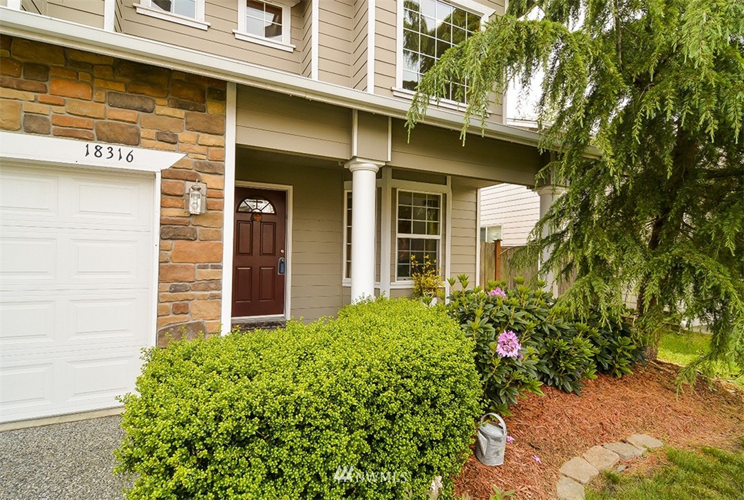 18316 8th Avenue Southeast Bothell, WA 98012 - Photo 2 of 25 Gallery Image 2